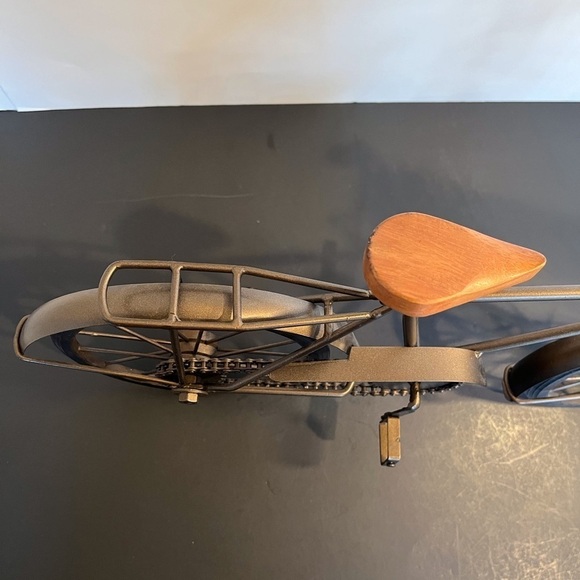 Vintage Metal Craft Bicycle with Wood Seat Display - Picture 4 of 10